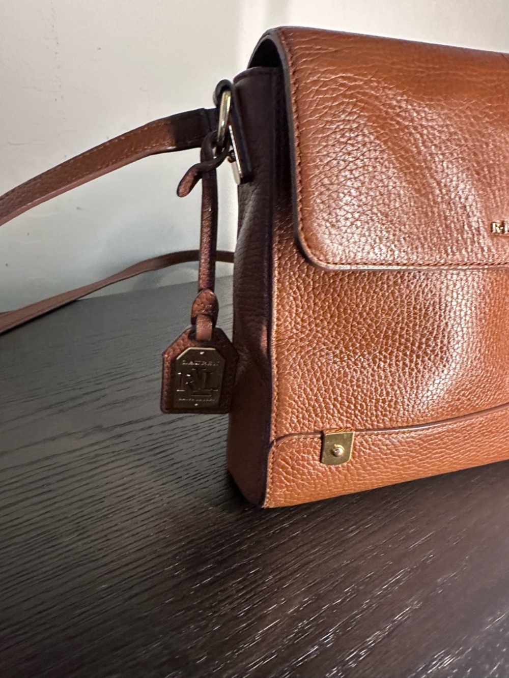 Ralph Lauren Tan Pebbled Leather Messenger Bag - Picture 2 of 13